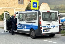 POKUŠAO DA OPLJAČKA ROĐENU ŽENU Muškarac došao do kioska u kom je radila i tražio da mu preda novac, ali ga je njen potez iznenadio