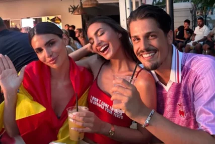(VIDEO, FOTO) ZASTAVE SE VIORE, PJESMA NE PRESTAJE Regionalni influenseri podijelili dijelić slavlja trijumfa Španije na Svjetskom prvenstvu