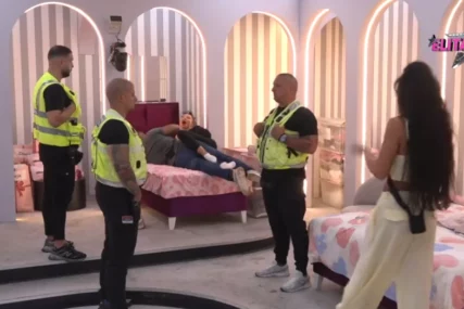 ŠOK U ELITI Maja i Asmin razmjenjivali nježnosti u Stanijinom krevet