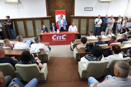 (FOTO) Selak u Prijedoru: SPS nastavlja SNAŽAN RAST, novi članovi potvrdili da budućnost pripada politici koja okuplja