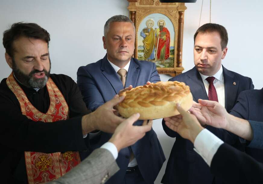 (FOTO) Ministar Selak na obilježavanju krsne slave KPZ Banjaluka