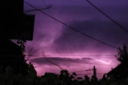 "Ne pamtimo ovakvo nevrijeme" Strašna oluja opustošila i Bijelo Polje, mještani prestravljeni
