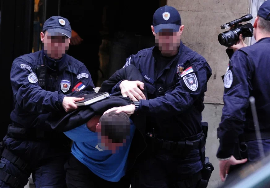 Sve počelo svađom oko posla: Nišlija nožem izbo mladića, uhapšen nakon krvavog obračuna