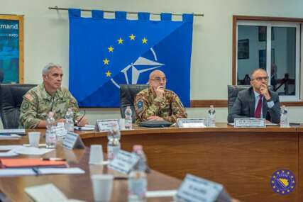 (FOTO) Akcenat na jačanju međunarodne  saradnje: EUFOR domaćin okruglog stola o bezbjednosti