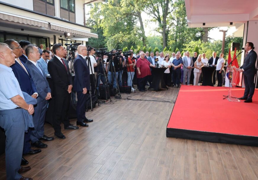 FOTO: USTUPLJENA FOTOGRAFIJA