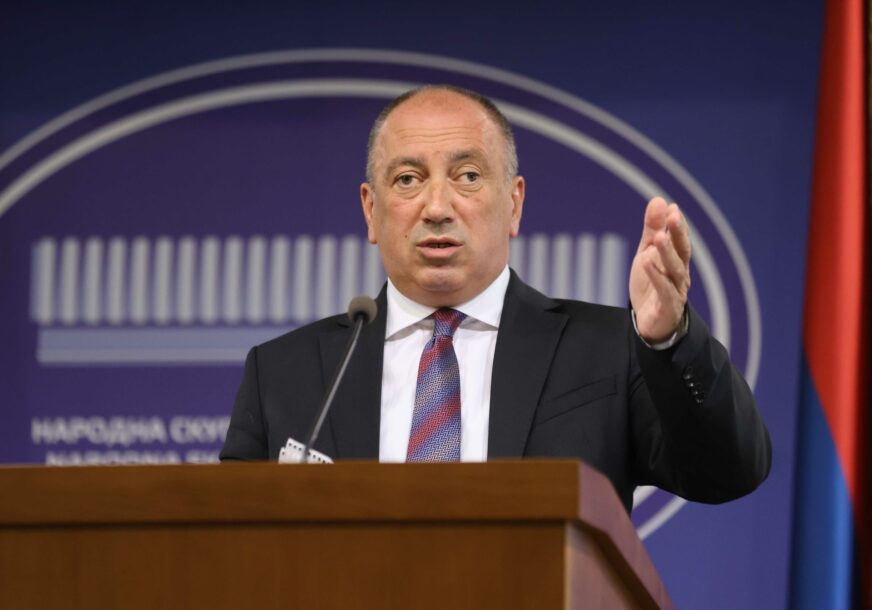 (FOTO) „Nemoguće govoriti o imenima“ Crnadak POZIVA OPOZICIJU na okupljanje