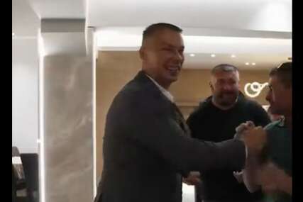 (VIDEO) "Uvjereni smo da nas očekuje NAJBOLJI IZBORNI REZULTAT" Nešić iz Istočnog Novog Sarajeva poslao važnu poruku