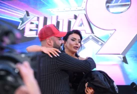 (FOTO) "PAMTI MOJE ŽELJE" Anita pokazala šta je dobila na poklon od Luke