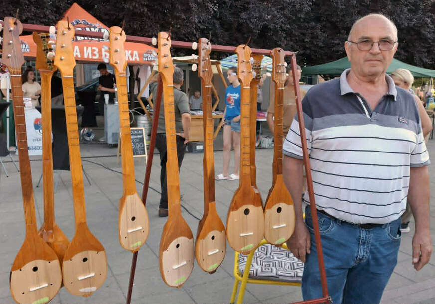 Rade Starčević s tamburama