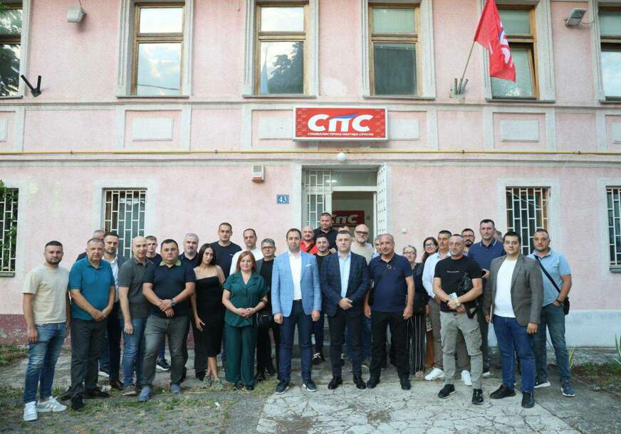 (FOTO) Selak u Zvorniku: Nastavljamo sa rastom - narodni poslanik i više odbornika pojačali SPS