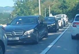 SAOBRAĆAJNI KOLAPS Velika gužva na ovom dijelu puta, čeka se i do 2 sata