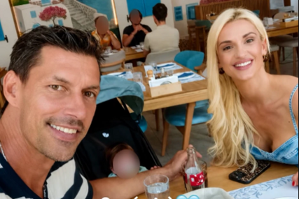 PORODIČNA IDILA ANJE MIT: Zajednička fotografija sa suprugom i sinom izazvala lavinu komentara