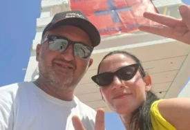 (FOTO) ONI SU SPASILI DJEČAKA (12) IZ SRBIJE Iz mora izvučen bez svijesti, spasioci ga reanimirali na plaži u Grčkoj