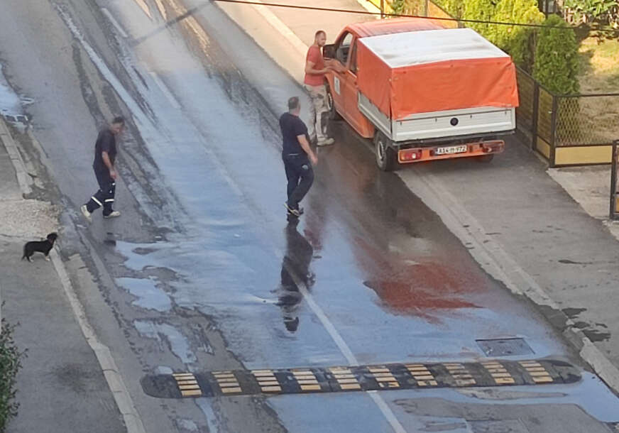 pukla cijev u obilićevu