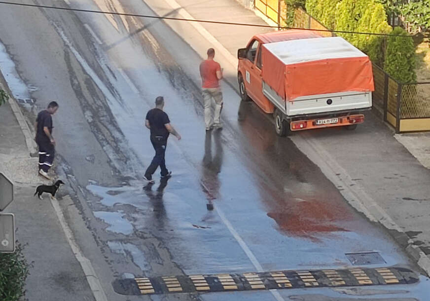pukla cijev u obilićevu