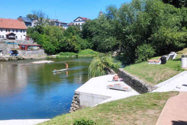 SA MORA PRAVAC NA VRBAS Banjalučani spas od vrućina pronašli na gradskoj plaži i u vožnji dajacima