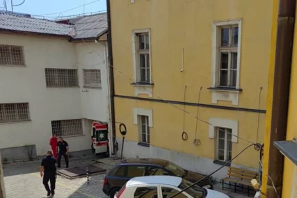 Bio u pritvoru mjesec dana: Muškarac preminuo u zatvoru Vranju, naložena obdukcija, uviđaj obavljen