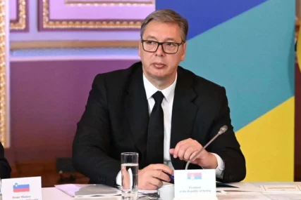VUČIĆ NAKON SAMITA U KIJEVU "Jedini nisam potpisao deklaraciju, a Zelenskom zahvaljujem na poštovanju teritorijalnog integriteta Srbije"
