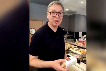 (VIDEO) "Mi sendvičari to najbolje znamo" Vučić poslije parade u Parizu otišao na sendvič