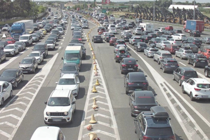LOŠ DAN ZA PUTOVATI Kolaps na auto-putu u Hrvatskoj, saobraćaj potpuno stao