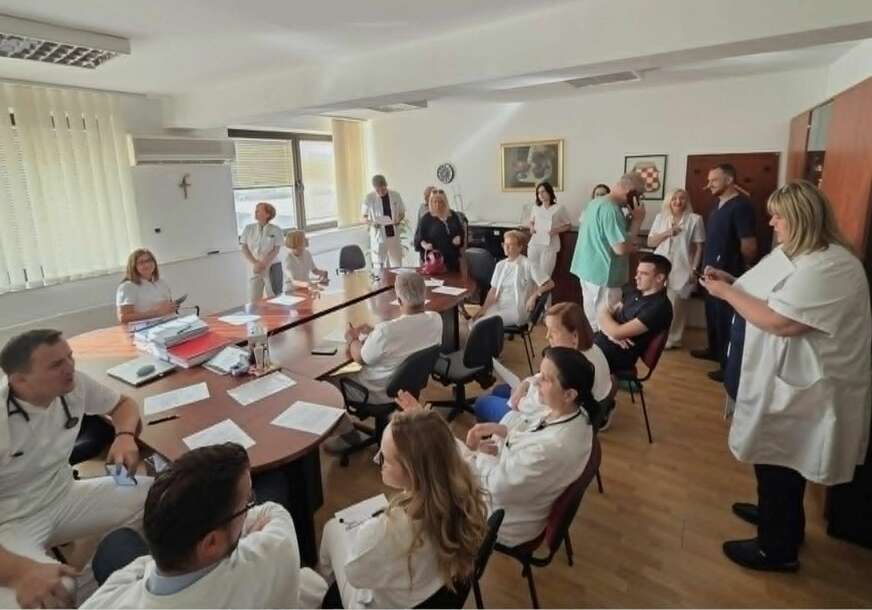 (FOTO) "Nemamo razumijevanje" Nakon što je u jednom danu 31 ljekar dao otkaz, oglasila se kantonalna Vlada