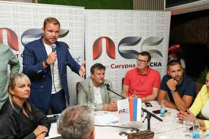 (FOTO) „Bistrili“ u Bistrici: Stanivuković, Blanuša i Božović razgovarali o PLANOVIMA za budućnost