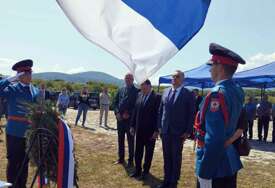 (FOTO) Obilježavanje godišnjice ustaškog zločina nad Srbima: Zvaničnici položili vijence i cvijeće u spomen-parku u Garavicama
