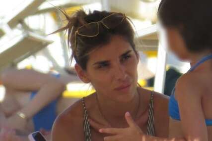 (FOTO) Jovana Pajić uhvaćena na plaži sa kćerkom: Krile se ispod ogromnog suncobrana, a jedan detalj svima privukao pažnju