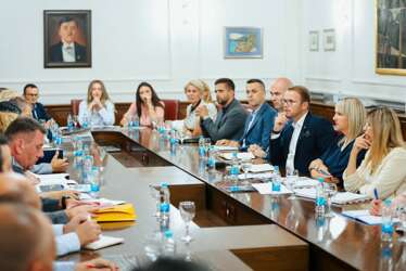 Stanivuković iznio planove za projekte „Banjaluka nastavlja da se razvija velikim koracima“