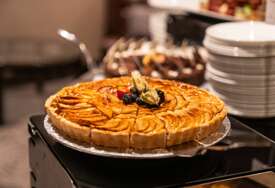 Magični trio jabuka, oraha i karamela: Hrskavi tart je desert za poželjeti