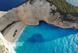 Zatvorena plaža koju žele da vide milioni ljudi: Grčka kreće u veliku borbu za spas turističkog simbola