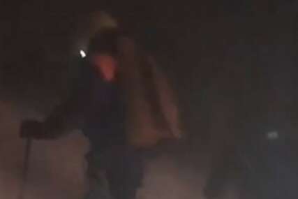 (VIDEO) Mrak, snijeg, loši vremenski uslovi: Poznata imena preživjelih na Elbrusu, evakuacija tijela obustavljena