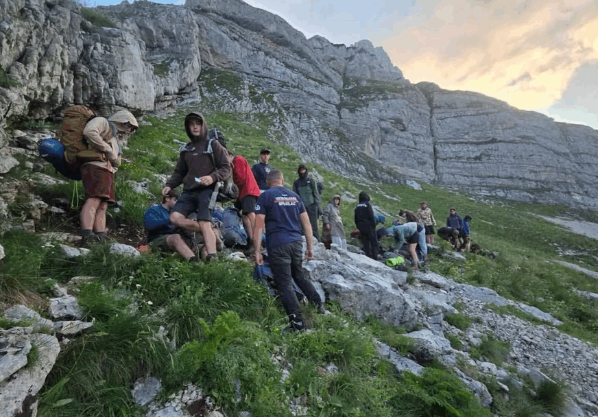 DRAMA NA ŽABLJAKU Grupa od 19 Belgijanaca ostala zaglavljena, tražili evakuaciju helikopterom