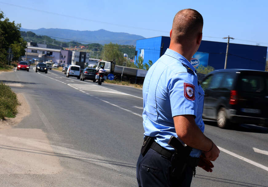 policija , saobraćaj 