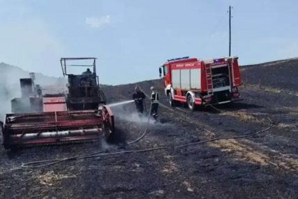 VATRA UNIŠTILA ŽETVU Kod Zvornika izgorio kombajn i 12 duluma pšenice