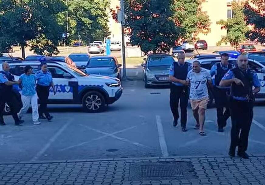 (VIDEO, FOTO) DRŽALI ŽENU I DIJETE ZATOČENE Osumnjičeni sprovedeni u OJT Banjaluka, mjesec dana ih mamili lažnim obećanjem o poslu
