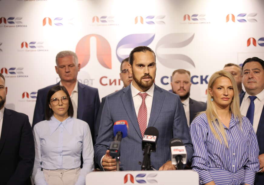 (FOTO) PSS UPOZORAVA NA SLOM PRIVREDE Smanjiti opterećenja na plate, zaustaviti neodgovorno zaduživanje i spasiti RiTE Ugljevik