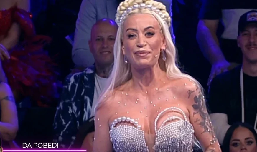 (FOTO) Cirkoni po tijelu, kosa do kuka i brutalan minić: Dušica Jakovljević u finale Elite 9 došla u izazovnom izdanju