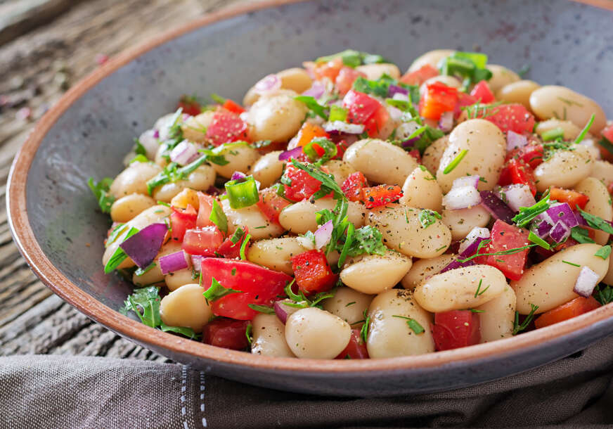 salata od pasulja