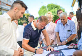 (FOTO) Nije normalno da je PDV isti za lijekove i luksuz: Stanivuković u Gradiški ukazao na ozbiljne probleme sa porezom i kockom