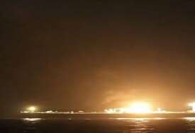(VIDEO) GORI SAUDIJSKI NAFTNI TANKER Huti otvorili NOVI FRONT u Crvenom moru, prijeti HAOS u snabdijevanju energijom
