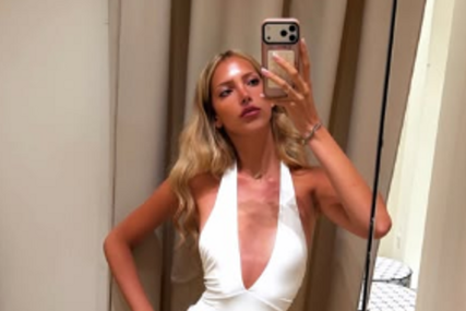 (FOTO) ATINA TOŠIĆ ZABLISTALA U BIKINIJU Uskoro puni 18 godina, a evo gdje trenutno uživa