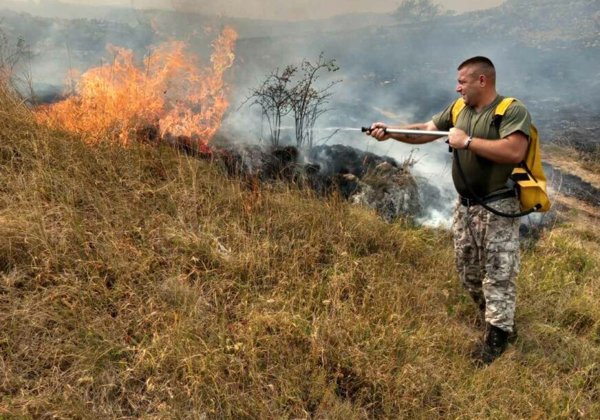 (FOTO) Borba sa požarima se nastavlja: Odobreno angažovanje helikoptera OS BiH na još dva područja BiH
