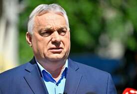 (VIDEO) Orban UHVAĆEN NA LJETOVANJU u Hrvatskoj: Mađarski političar uživao na jedrilici kod Hvara