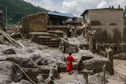 Novo upozorenju u Nepalu: Vlasti strahuju OD NOVIH POPLAVA, broj žrtava porastao na 750