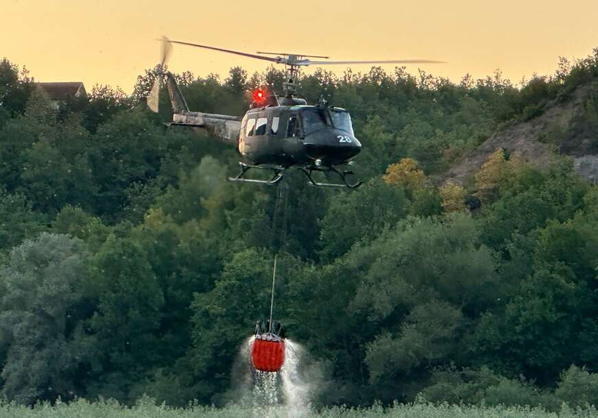 (VIDEO, FOTO) Borba s vatrom: Pojačani resursi OS BiH i danas angažovani na gašenju požara u Konjicu, Bosanskom Grahovu i Nevesinju