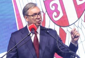 "Što me ne uhapsiš" Vučić nazvao Heleza LAŽOVOM