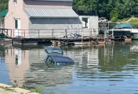 PRAVA FILMSKA PRIČA Izvadili automobil koji je 4 godine bio u rijeci, a ono što su pronašli u njemu je ŠOKIRALO mehaničare