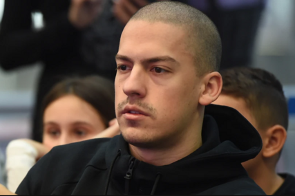 (FOTO) "Večeras kreće šou" Baka Prase najavio objavu koja bi mogla IZAZVATI BURU, spomenuo i ugroženu bezbjednost