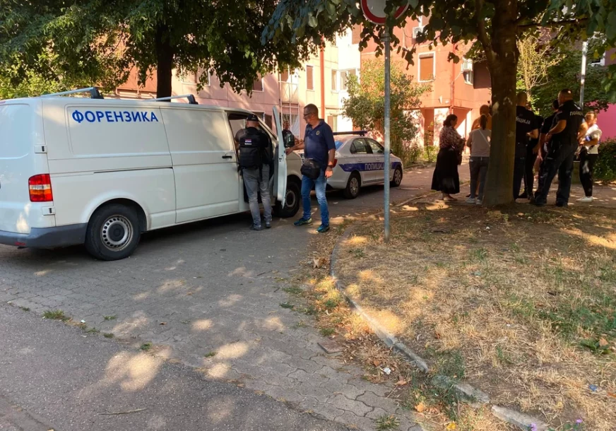 (VIDEO) Otkrivamo detalje zločina: Ubio sestru mačetom, pa PREREZAO SEBI VRAT, tijela nađena u stanu